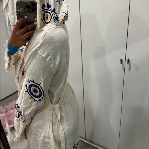 Bohemian evil eye 🧿 Cream Robe with Blue and Yellow Patterns - Picture 3 of 4